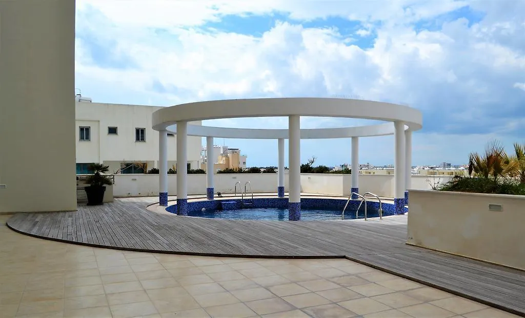 Larnaca Apartments By The Sea-Tessera Fanaria
