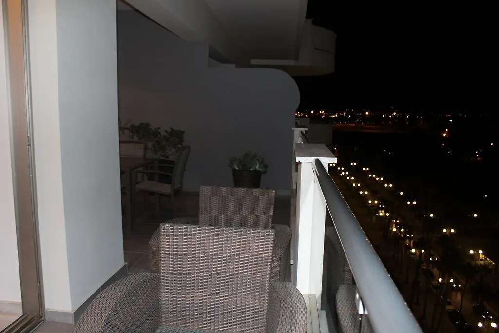Larnaca Apartments By The Sea-Tessera Fanaria
